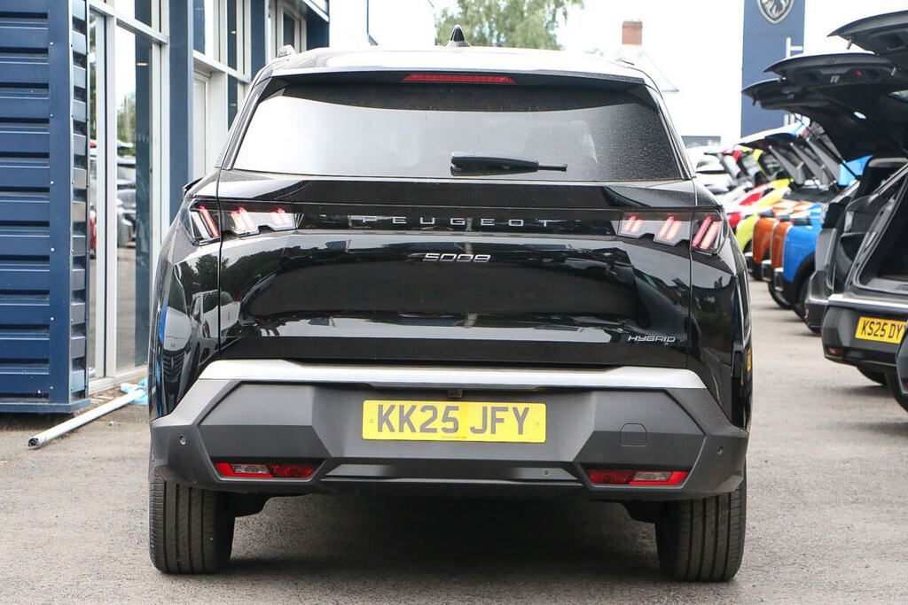 Peugeot 5008 1.2 Hybrid 145 Allure E-dsc6 Black #2