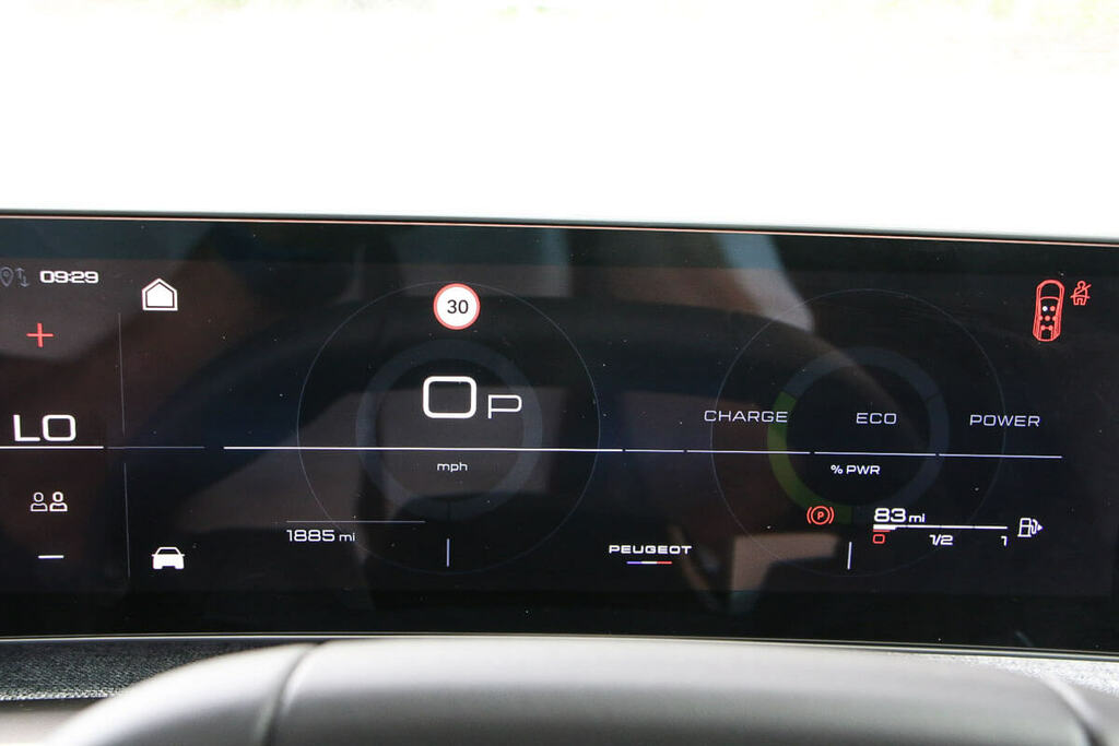 Peugeot 5008 1.2 Hybrid 145 Allure E-dsc6 Black #4