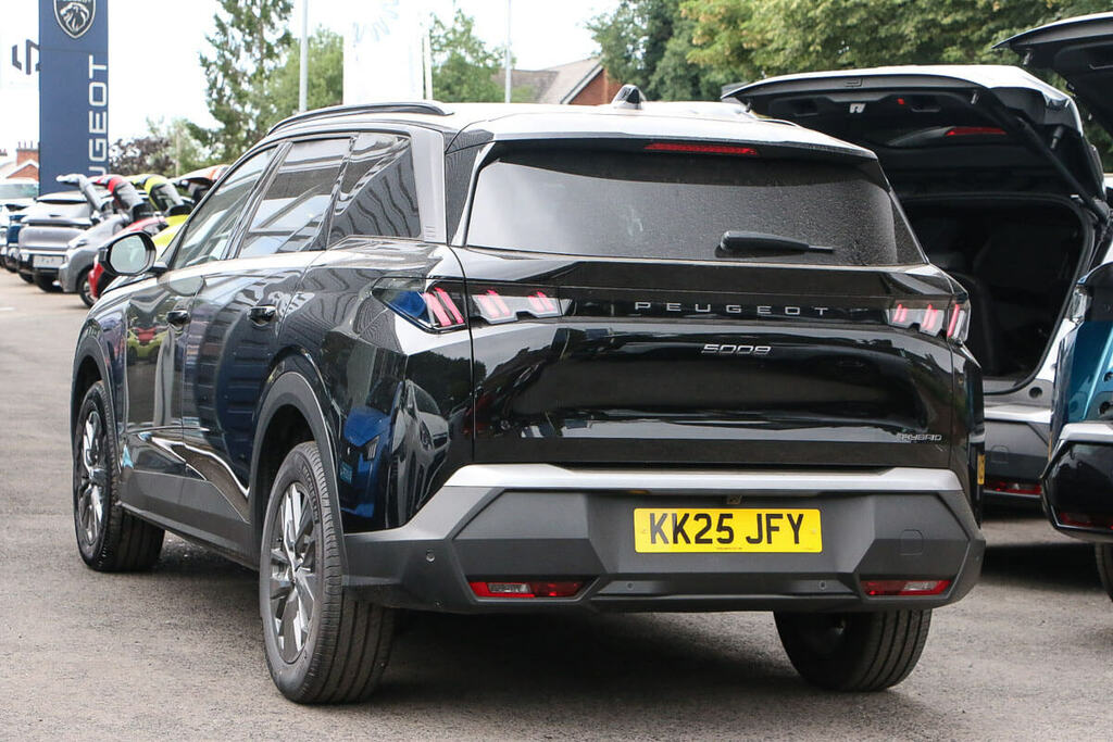 Peugeot 5008 1.2 Hybrid 145 Allure E-dsc6 Black #3