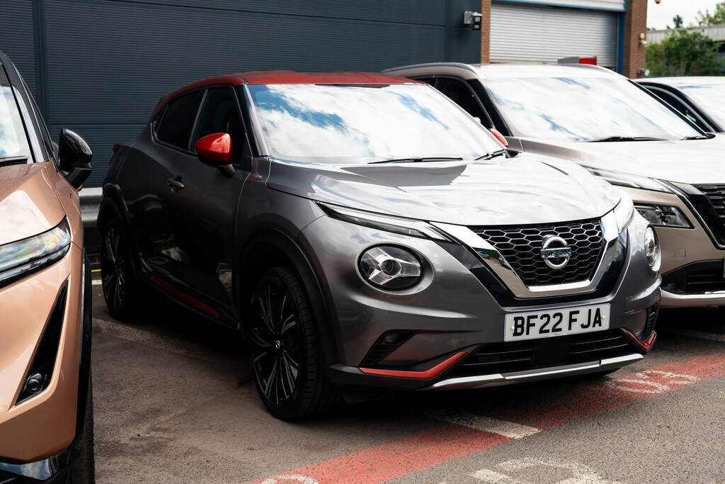 Nissan Juke 1.0 Dig-t 114 Tekna Grey
