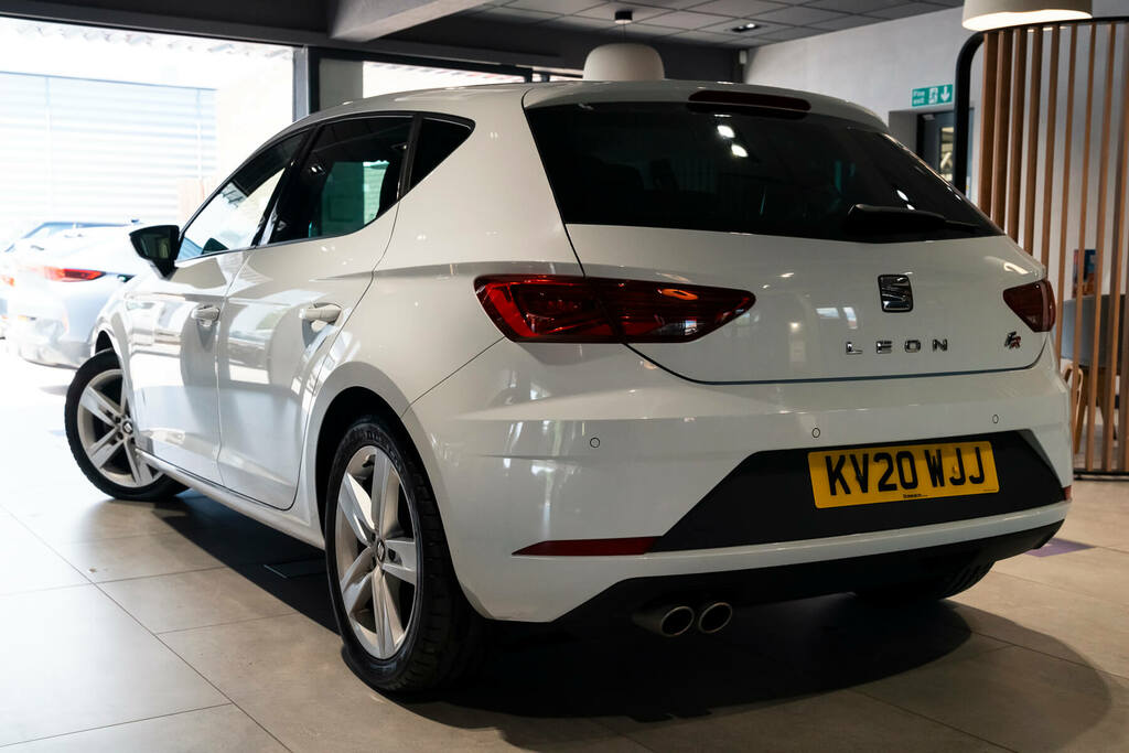 Seat Leon 1.5 Tsi Evo 150 Fr Ez KV20WJJ White #3