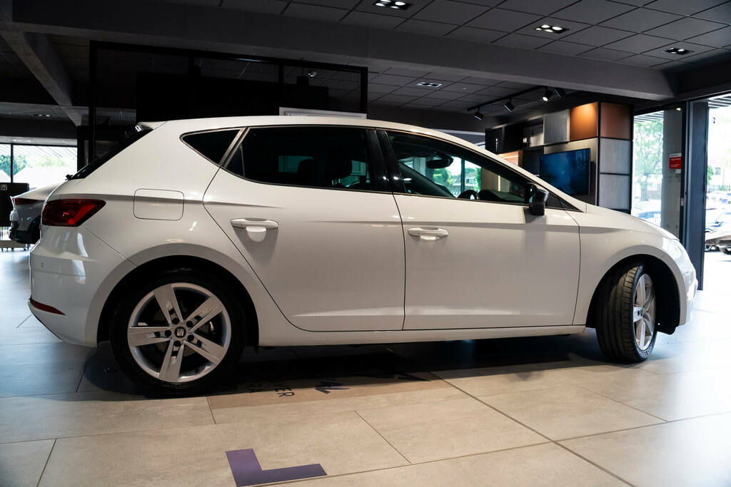 Seat Leon 1.5 Tsi Evo 150 Fr Ez KV20WJJ White #4