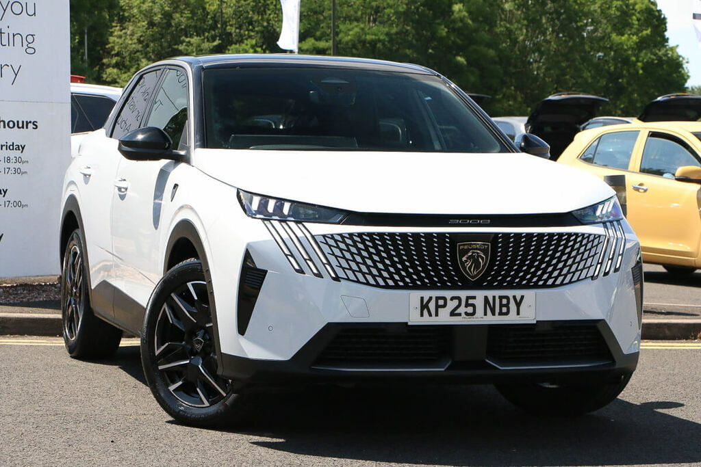 Peugeot 3008 1.2 Hybrid 136 Gt E-dsc6 White