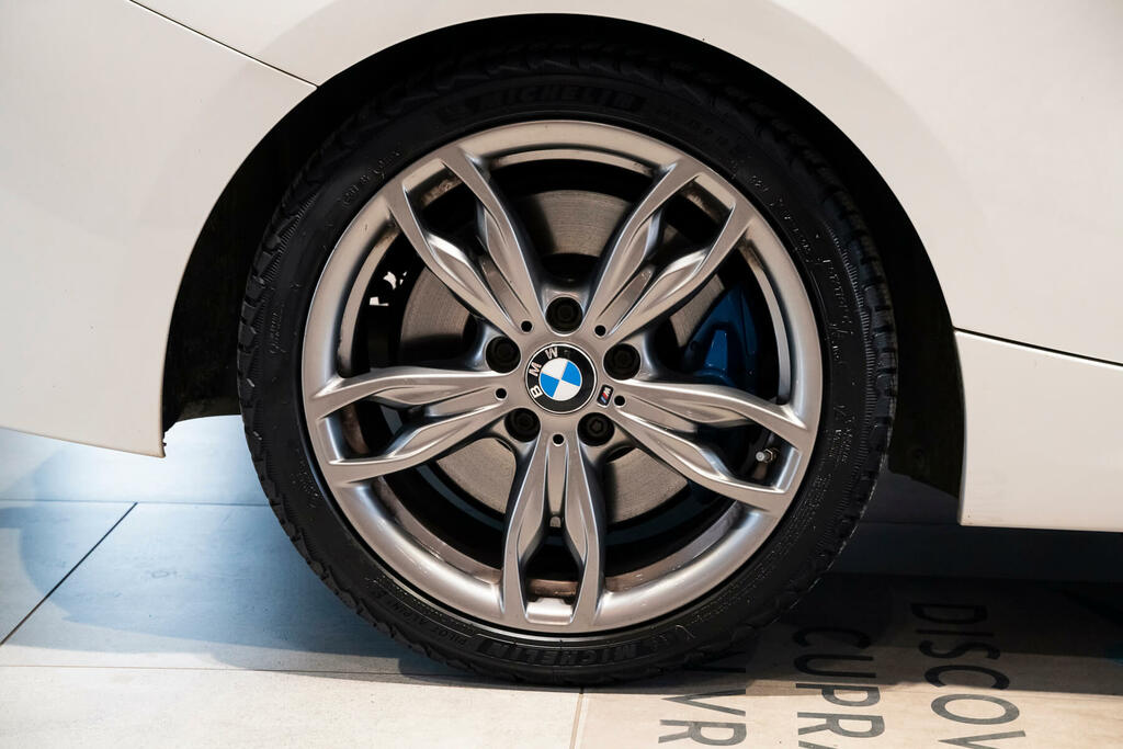 BMW 2 Series M235i Step YP16VLV White #5