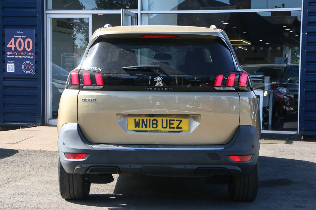 Peugeot 5008 1.2 Puretech Allure Eat6 Gold #2