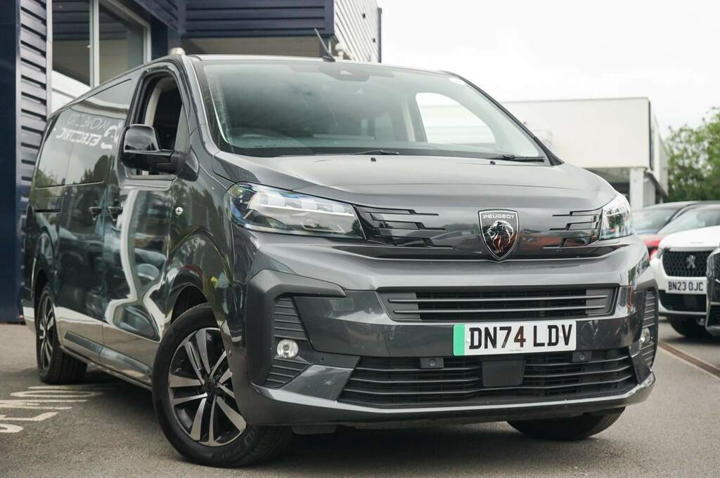Peugeot e-Traveller 100Kw Allure Long 8 Seat 75Kwh Grey