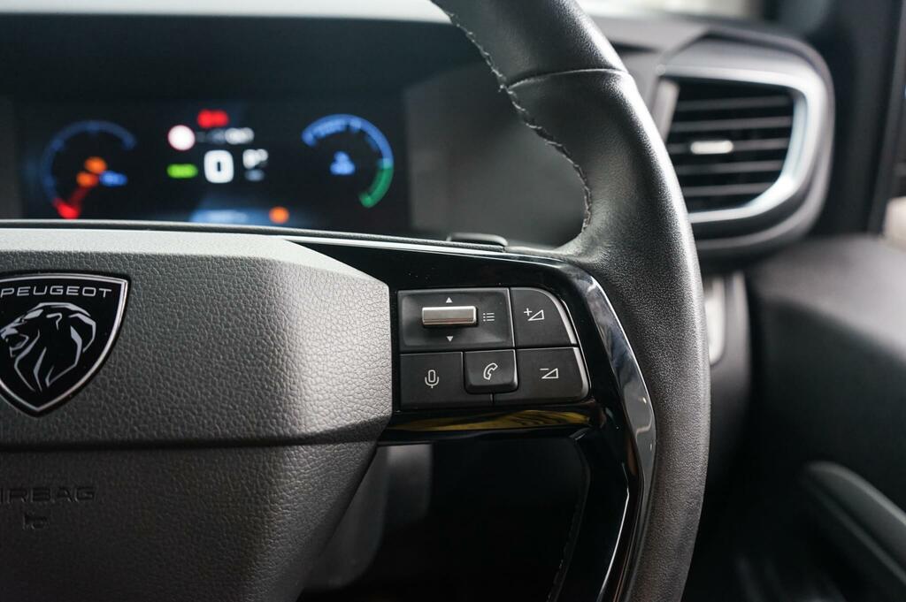 Peugeot e-Traveller Mpv Grey #26