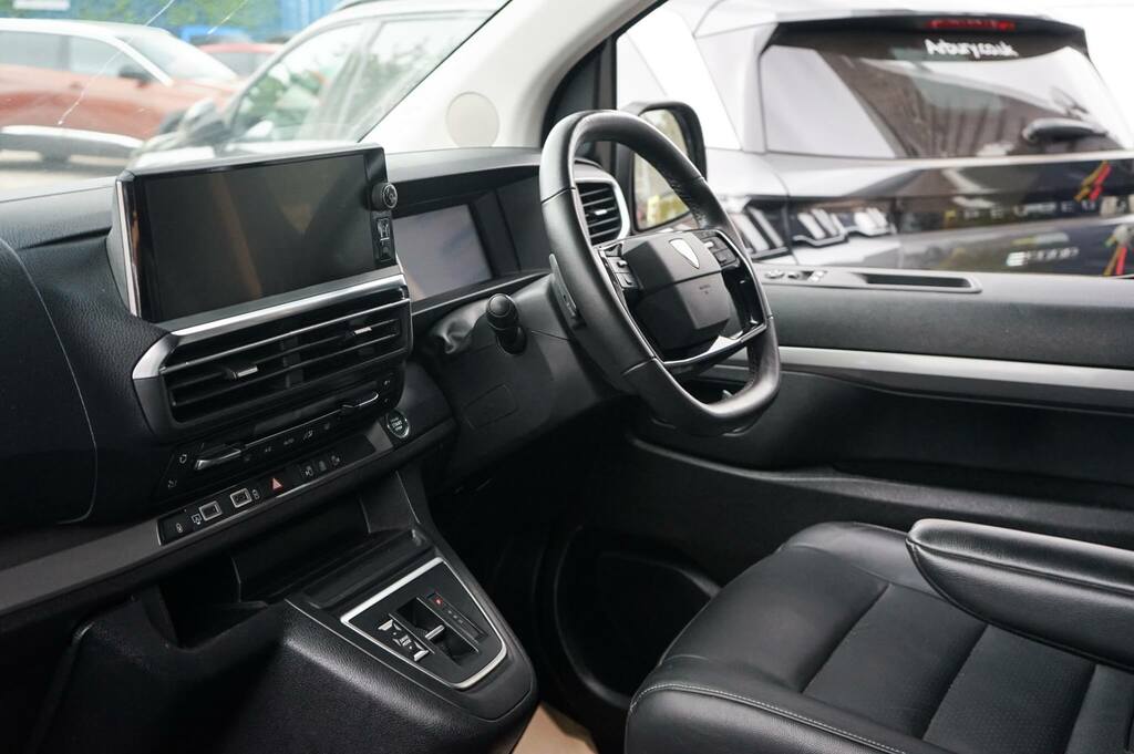 Peugeot e-Traveller Mpv Grey #16