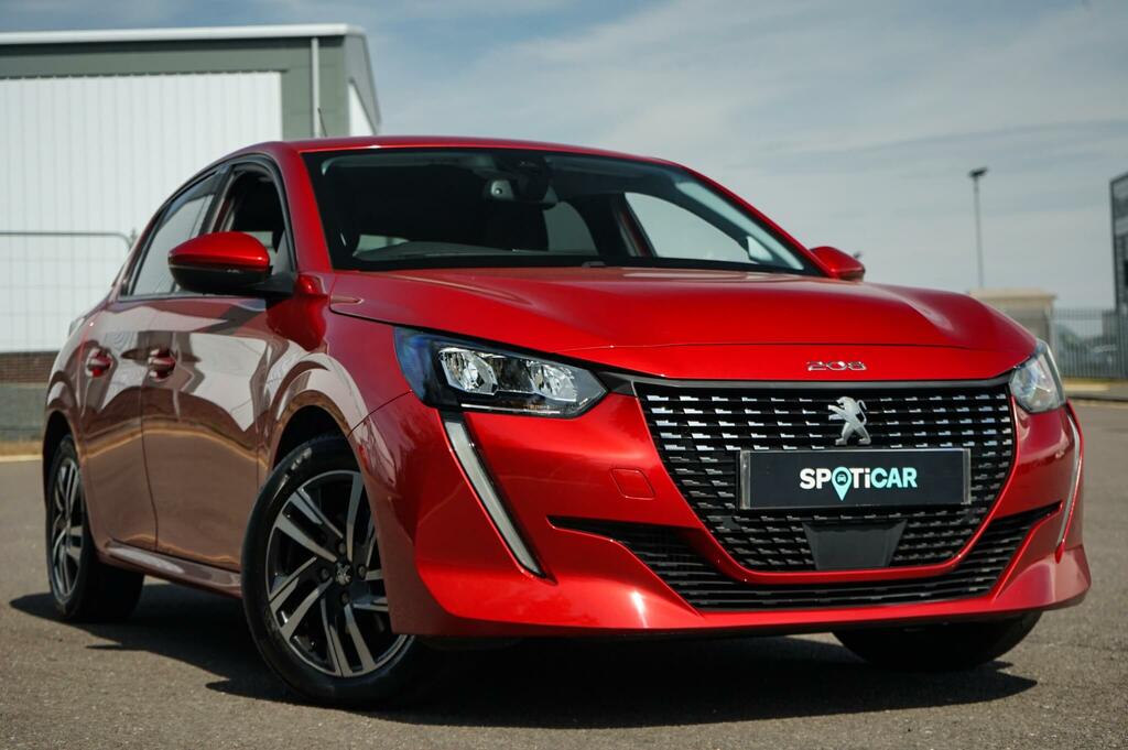 Peugeot 208 1.2 Puretech 100 Allure Premium Red