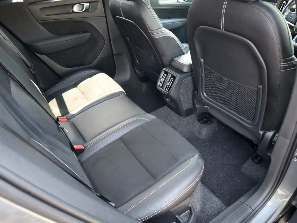 Volvo XC40 T4 Awd Inscription Leather Upholstery, Lane Blue #21