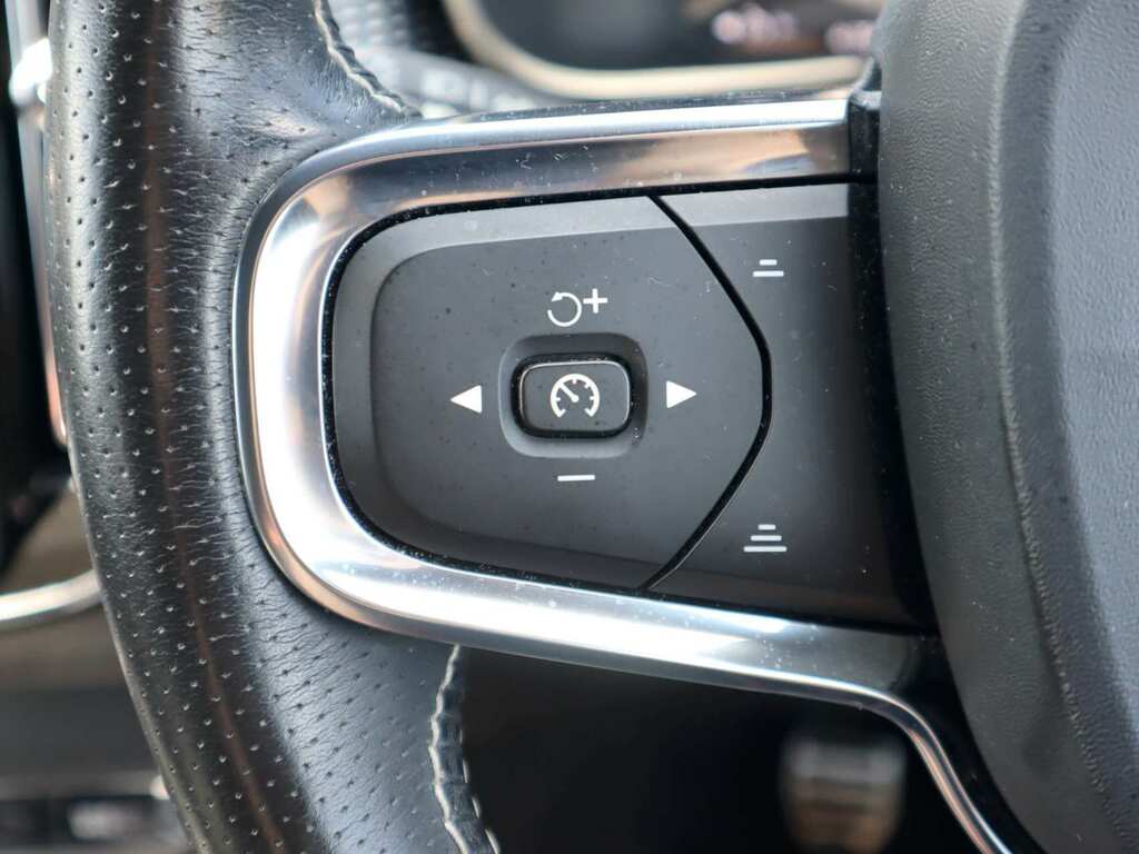 Volvo XC40 T4 Awd Inscription Leather Upholstery, Lane Blue #41