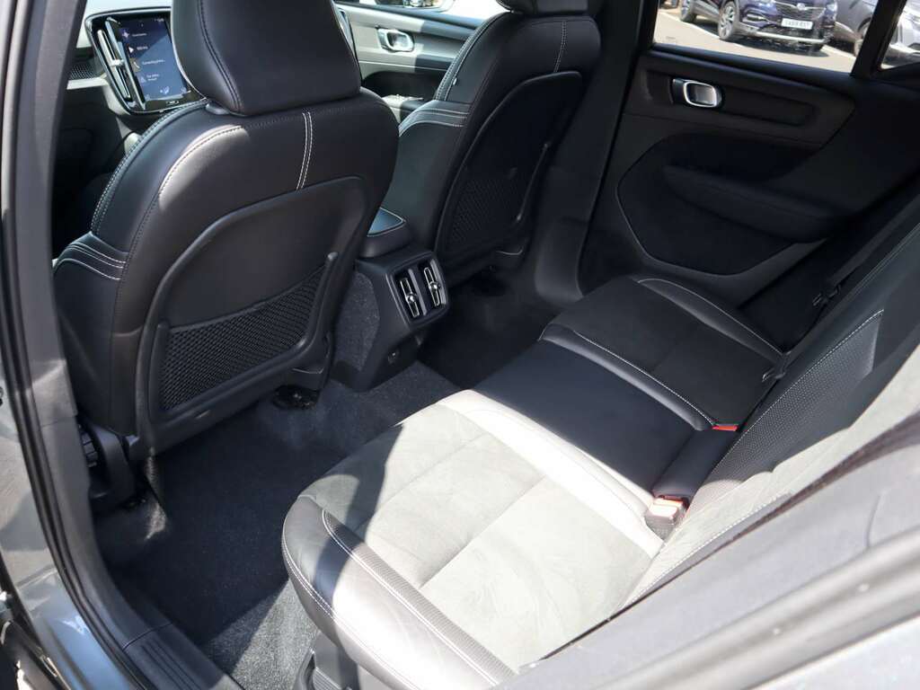 Volvo XC40 T4 Awd Inscription Leather Upholstery, Lane Blue #23