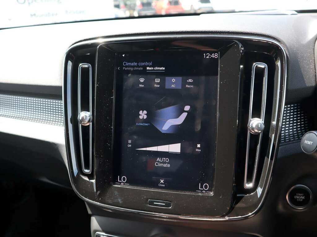 Volvo XC40 T4 Awd Inscription Leather Upholstery, Lane Blue #37