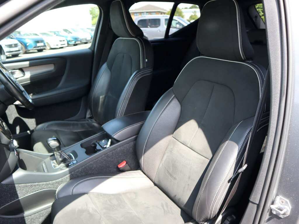 Volvo XC40 T4 Awd Inscription Leather Upholstery, Lane Blue #32
