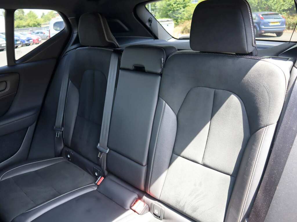 Volvo XC40 T4 Awd Inscription Leather Upholstery, Lane Blue #31