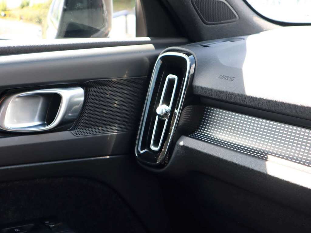 Volvo XC40 T4 Awd Inscription Leather Upholstery, Lane Blue #38