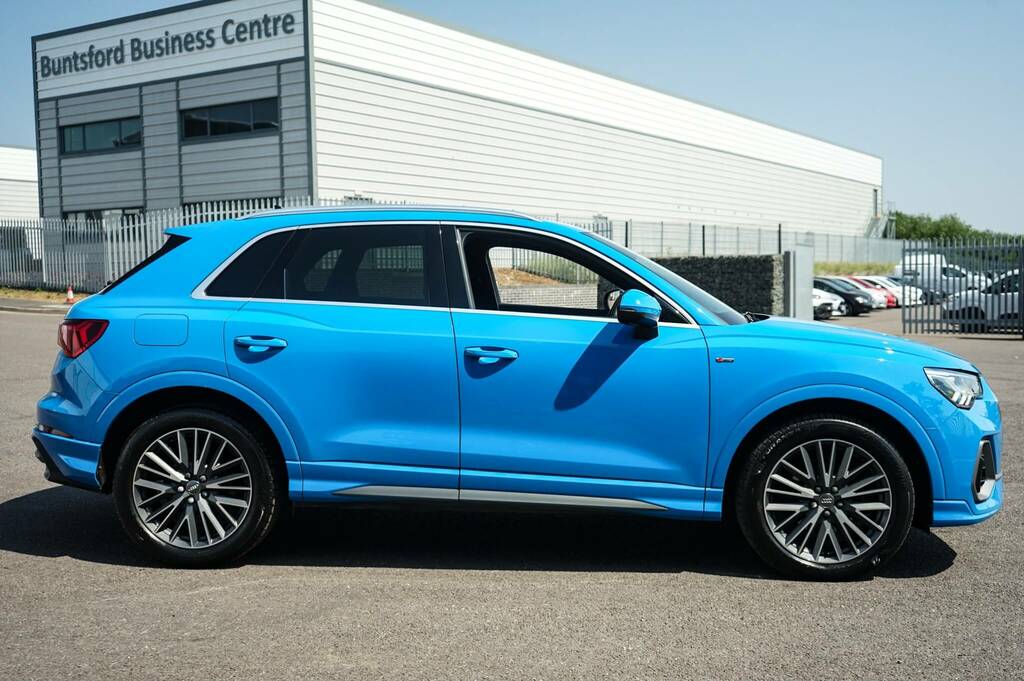 Audi Q3 35 Tdi S Line S Tronic YH20TVZ Blue #4
