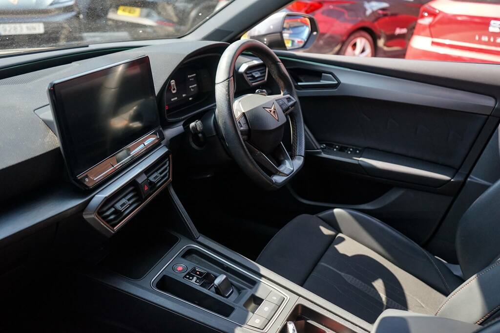 Cupra Leon 2.0 Tsi Vz1 Dsg Black #2