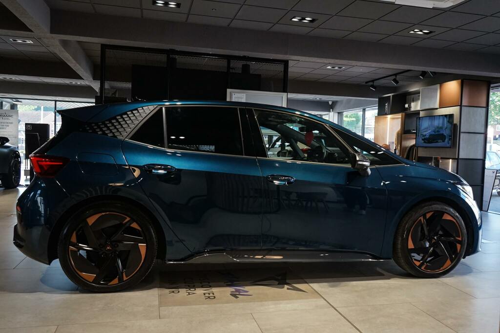 Cupra Born 169Kw E-boost V3 77Kwh SM23UEU Blue #4