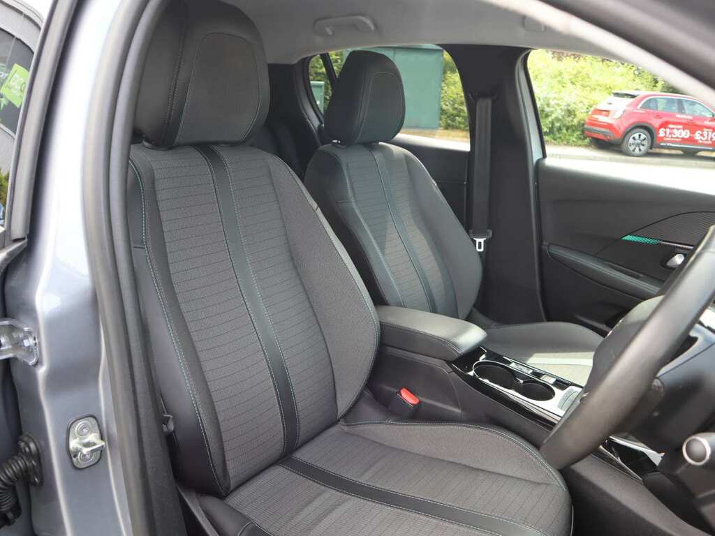 Peugeot 208 1.2 Puretech Allure Premium Euro 6 Ss Red #34