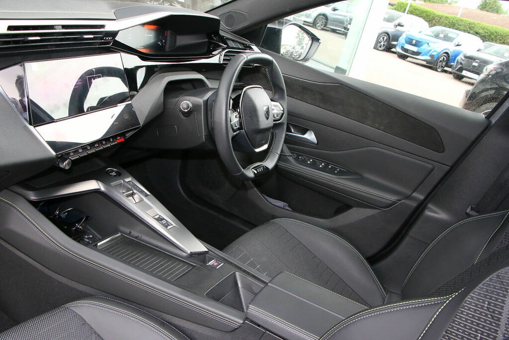 Peugeot 308 1.2 Hybrid 136 Gt E-dsc6 White #20