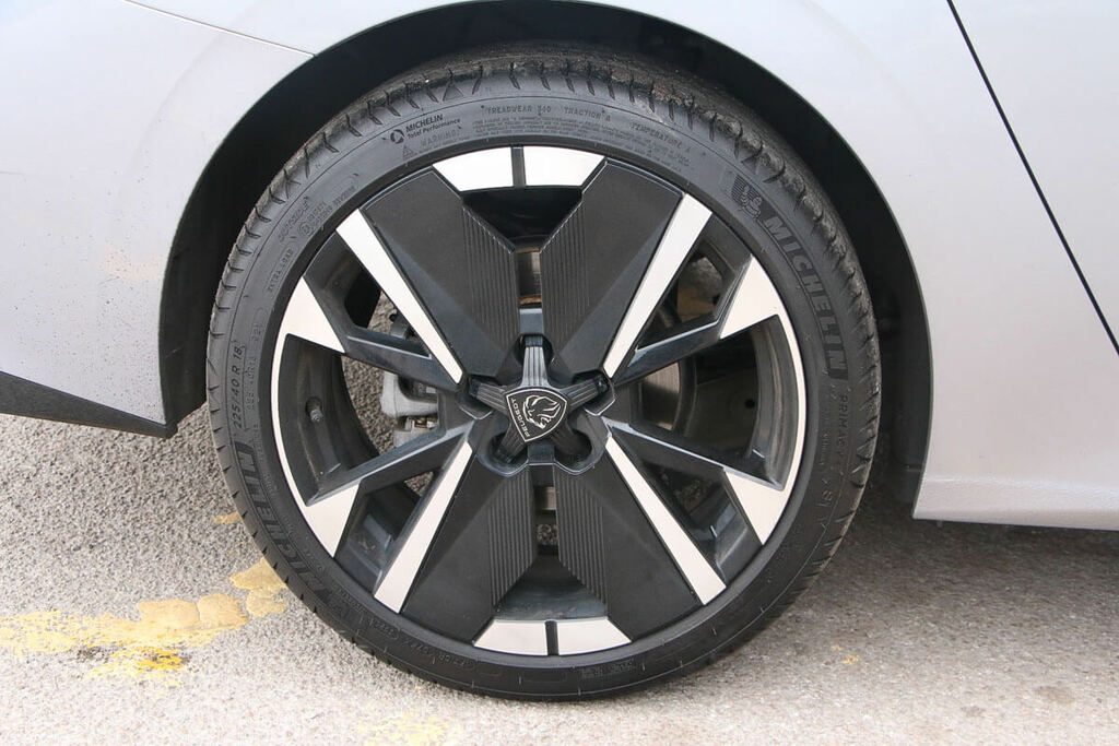 Peugeot 308 1.2 Hybrid 136 Gt E-dsc6 White #15