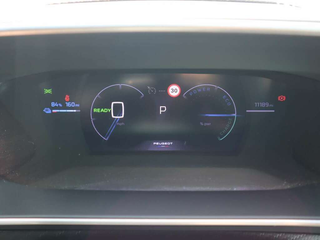 Peugeot e-2008 50Kwh Allure Suv 7Kw Charger #12