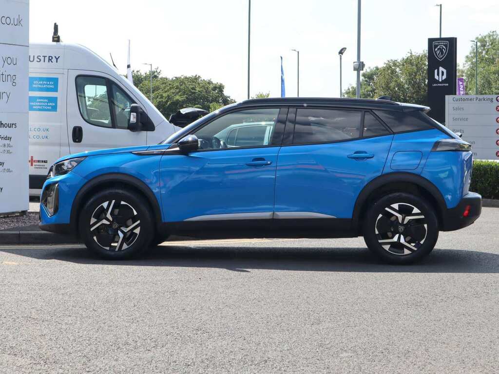 Peugeot e-2008 100Kw Gt 50Kwh Blue #3