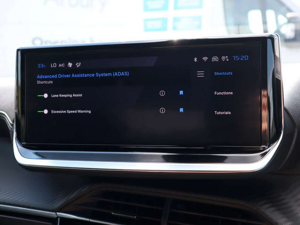 Peugeot e-2008 50Kwh Allure Suv 7Kw Charger #20