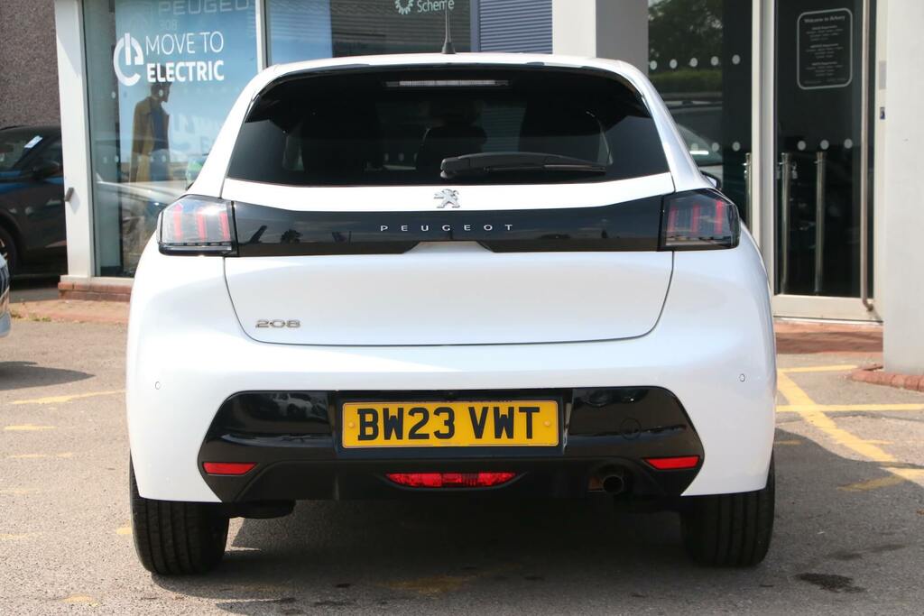 Peugeot 208 1.2 Puretech 100 Allure Premium BW23VWT White #3