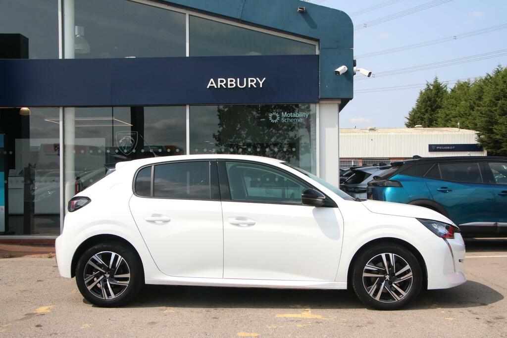 Peugeot 208 1.2 Puretech 100 Allure Premium BW23VWT White #4