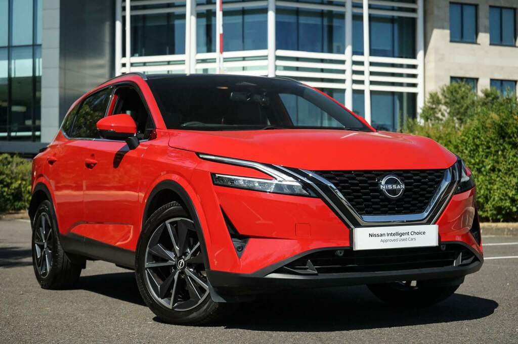 Nissan Qashqai 1.3 Dig-t Mh 158 Tekna Xtronic Red