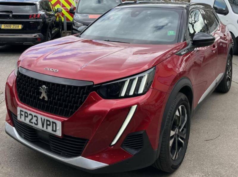 Peugeot 2008 1.2 Puretech 130 Gt Eat8 Red