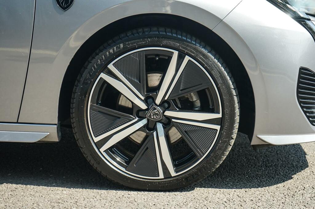 Peugeot 308 1.5 Bluehdi 130 Bhp Gt Eat Nq Green #16