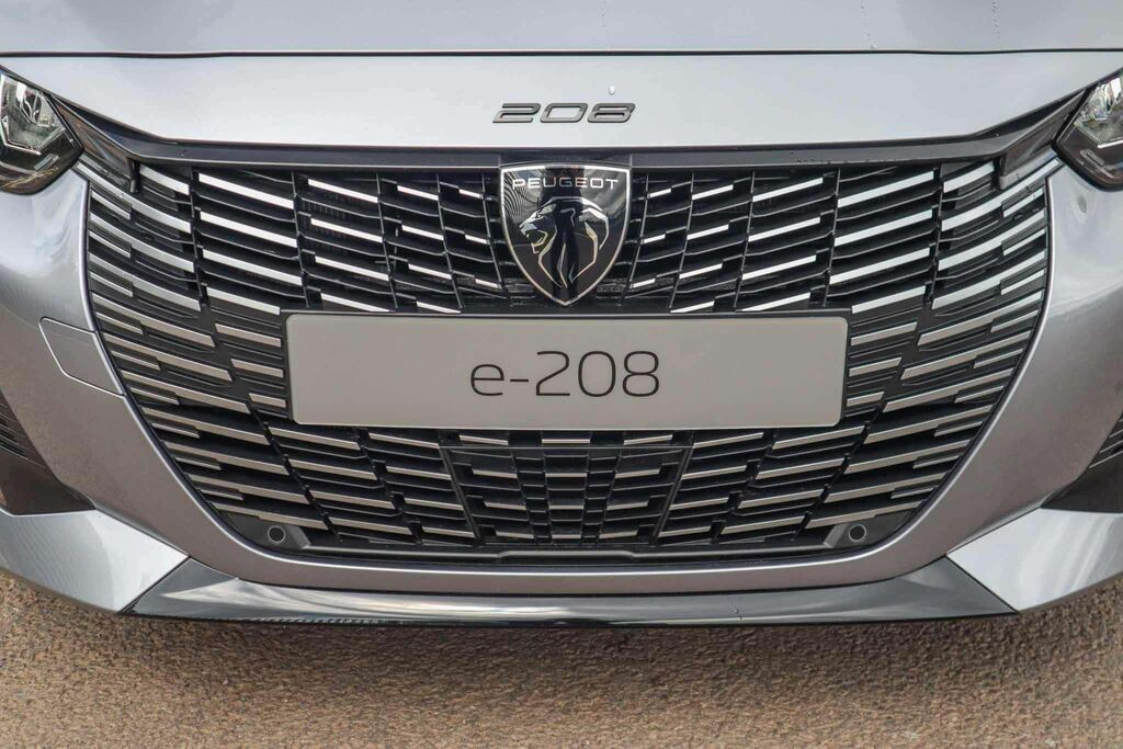 Peugeot e-208 50 Kwh 136 1-Speed VA74GYF Grey #5
