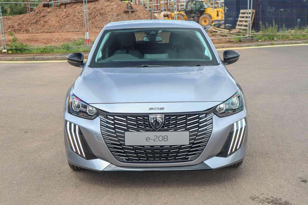 Peugeot e-208 50 Kwh 136 1-Speed VA74GYF Grey #4