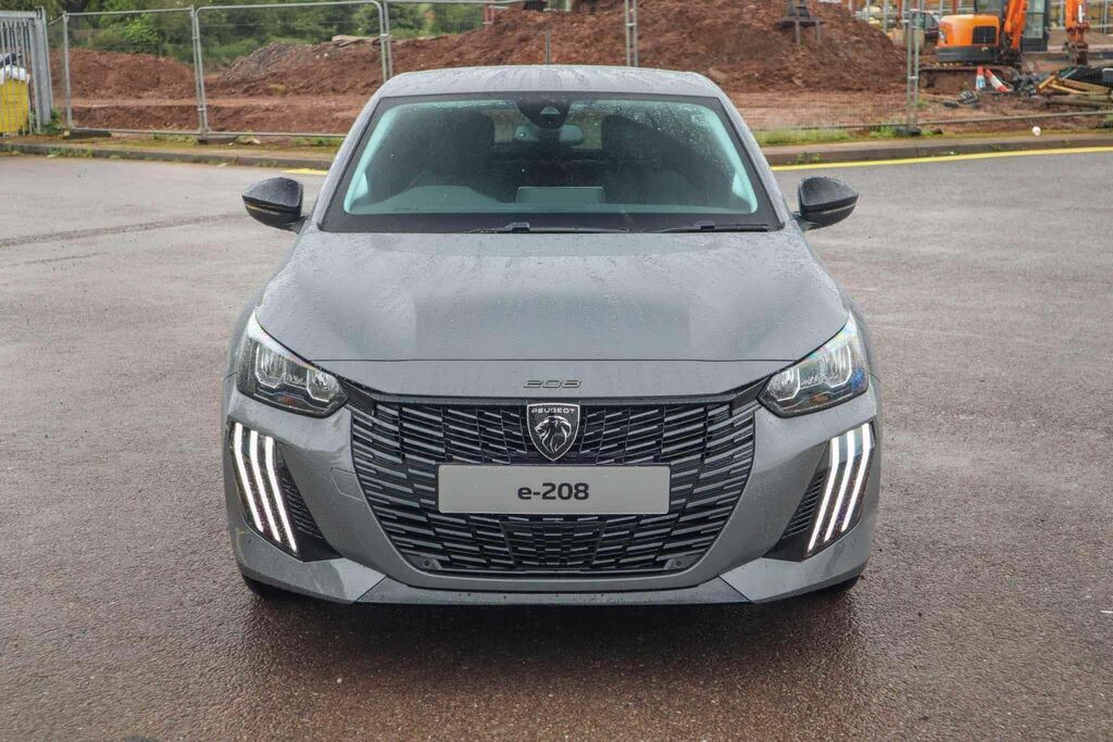 Peugeot e-208 50 Kwh 136 1-Speed Grey #4