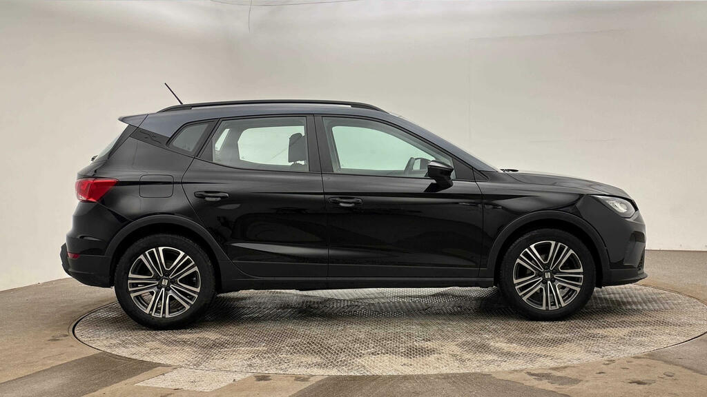 Seat Arona 1.0 Tsi Se Technology Black #4