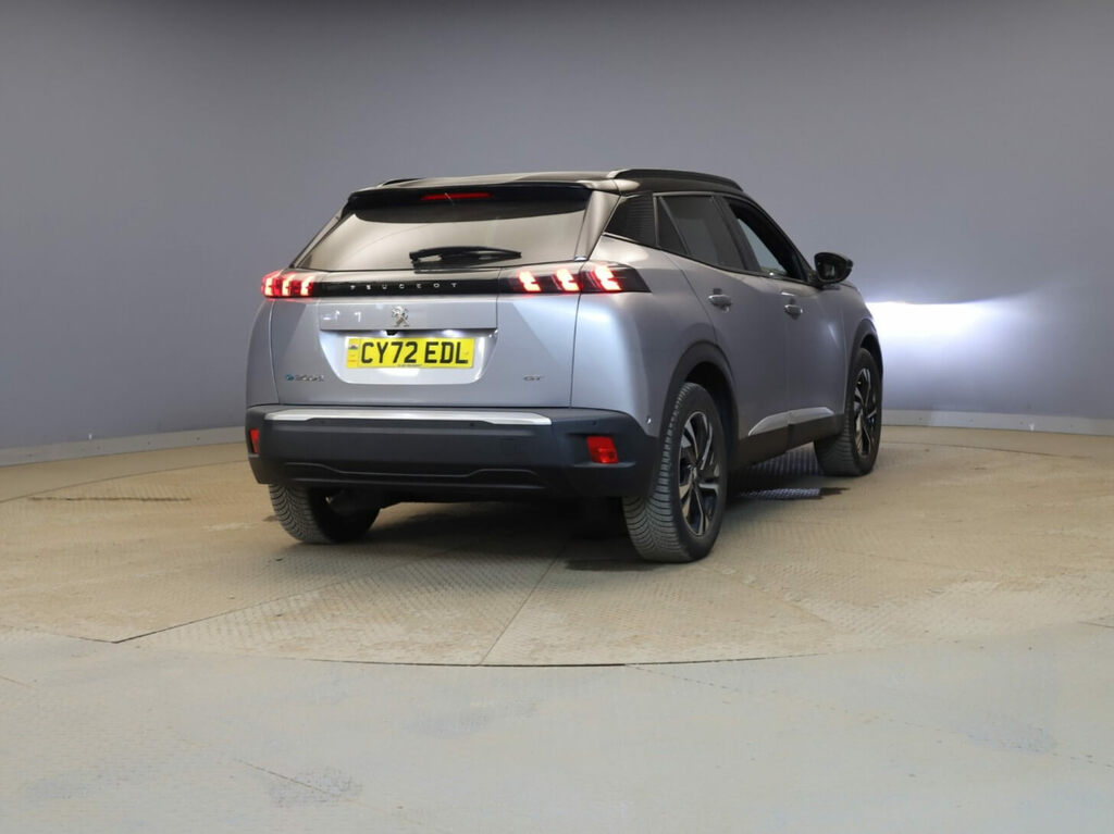 Peugeot e-2008 100Kw Gt 50Kwh Grey #4