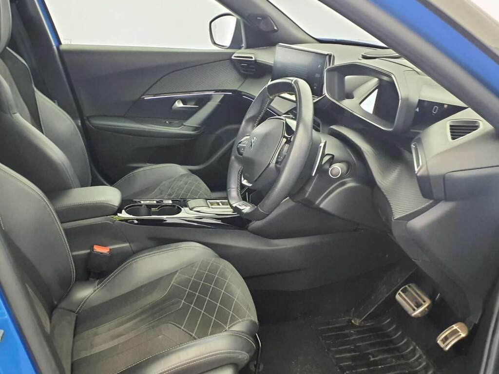 Peugeot 2008 1.2 Puretech 130 Gt Premium Eat8 Orange #11