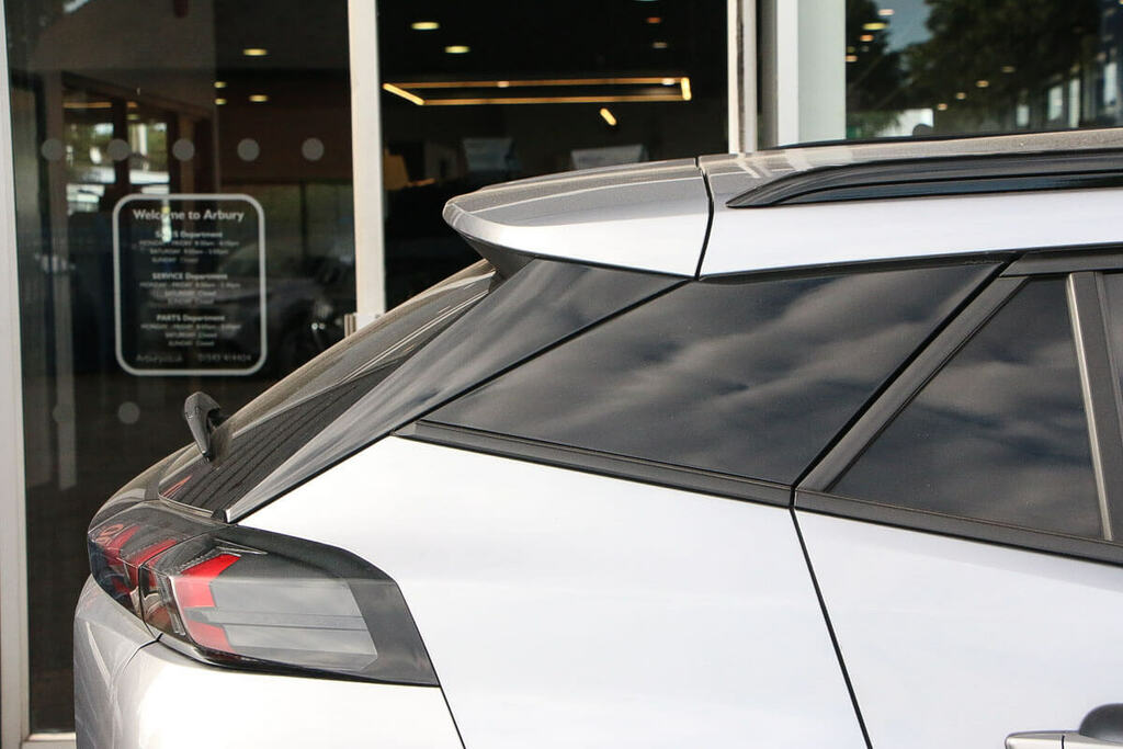 Peugeot e-2008 100Kw Allure 50Kwh Grey #5