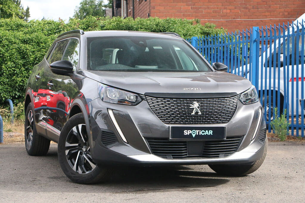 Peugeot 2008 1.2 Puretech Allure Premium Grey
