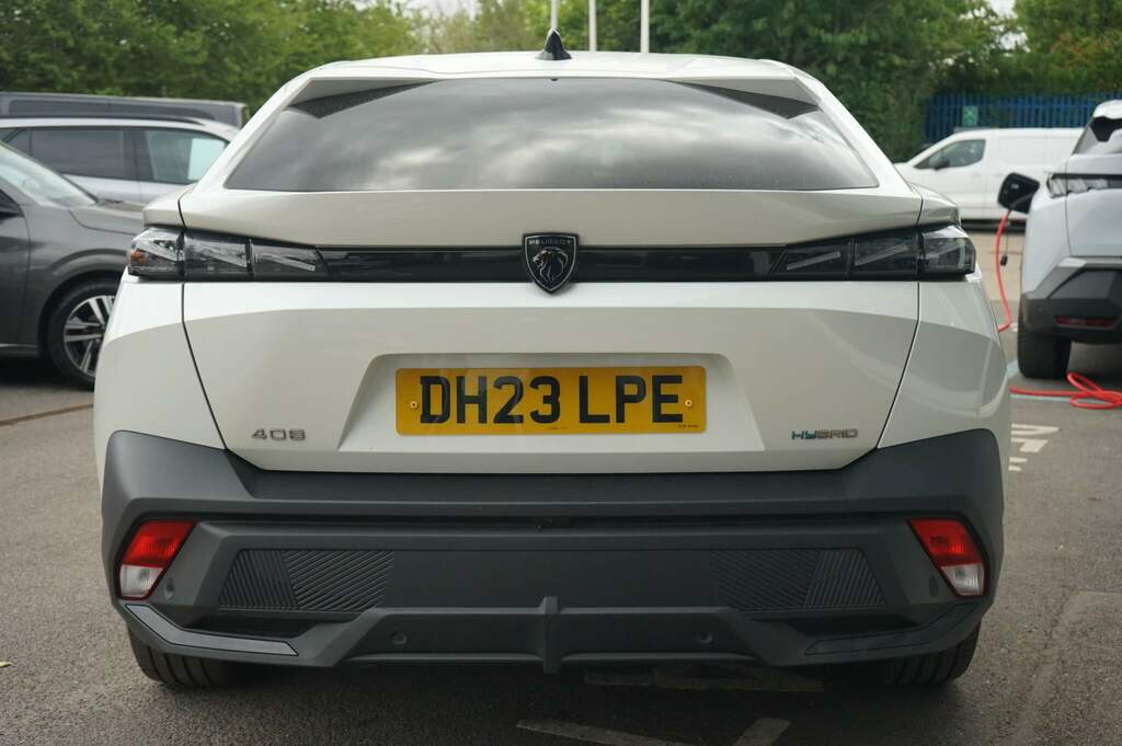 Peugeot 408 Plug-in Hybrid 225 E-eat8 8-Speed DH23LPE White #4