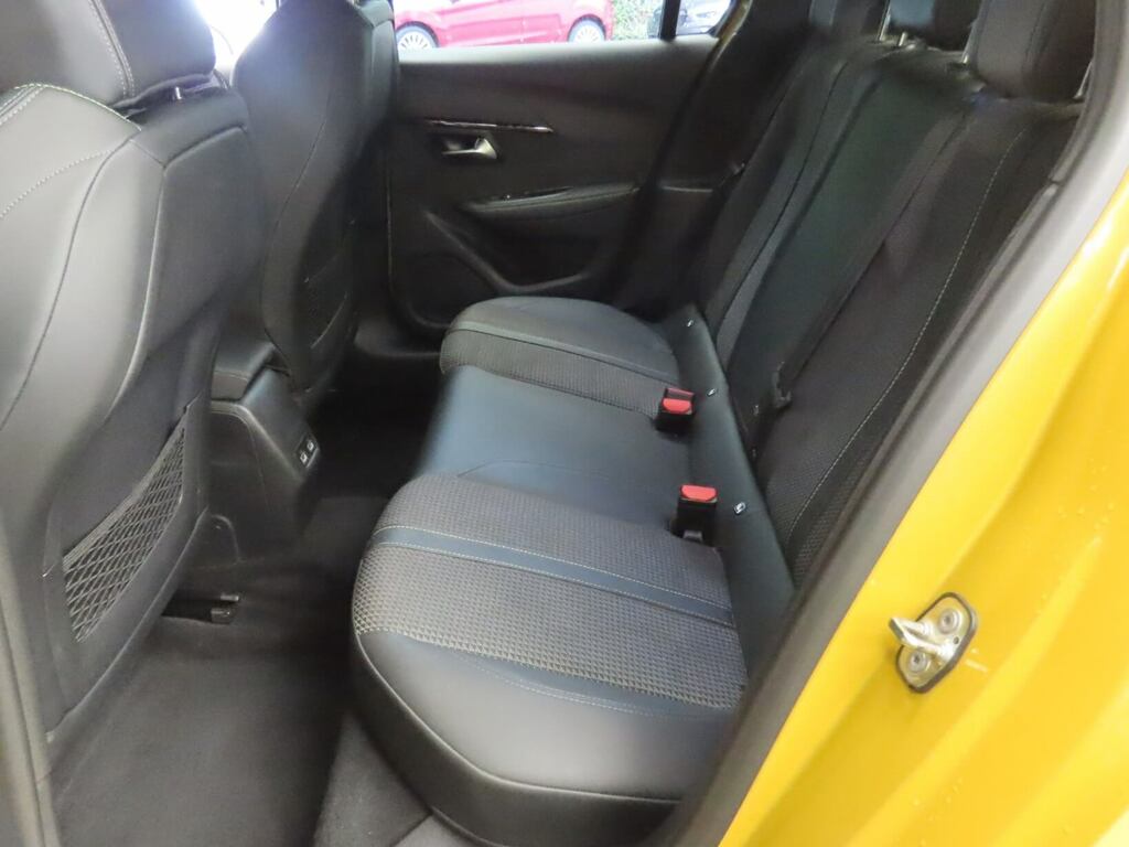 Peugeot e-208 50 Kwh 136 1-Speed Yellow #5