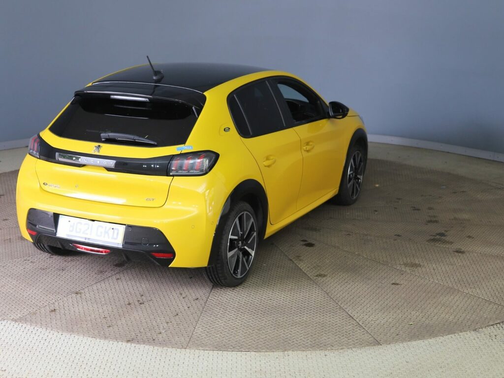 Peugeot e-208 50 Kwh 136 1-Speed Yellow #4