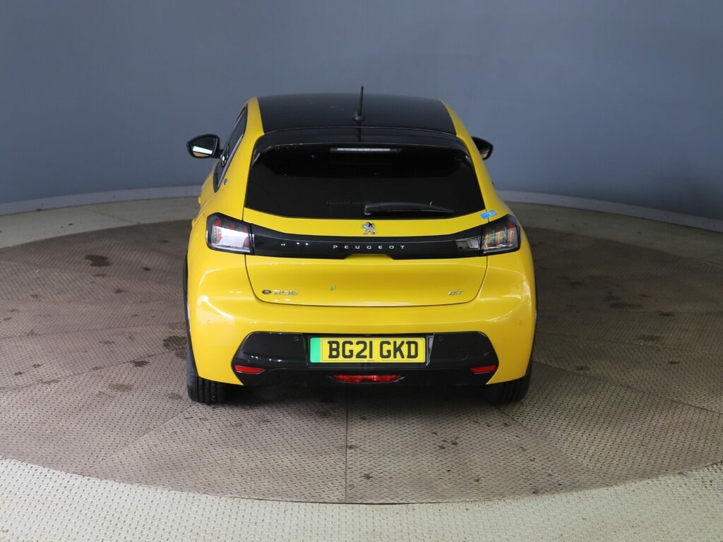 Peugeot e-208 50 Kwh 136 1-Speed Yellow #2