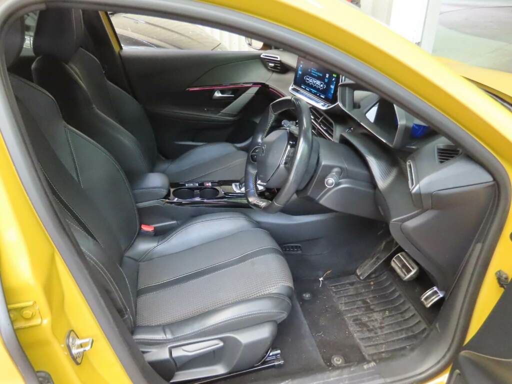 Peugeot e-208 Hatchback Black #10