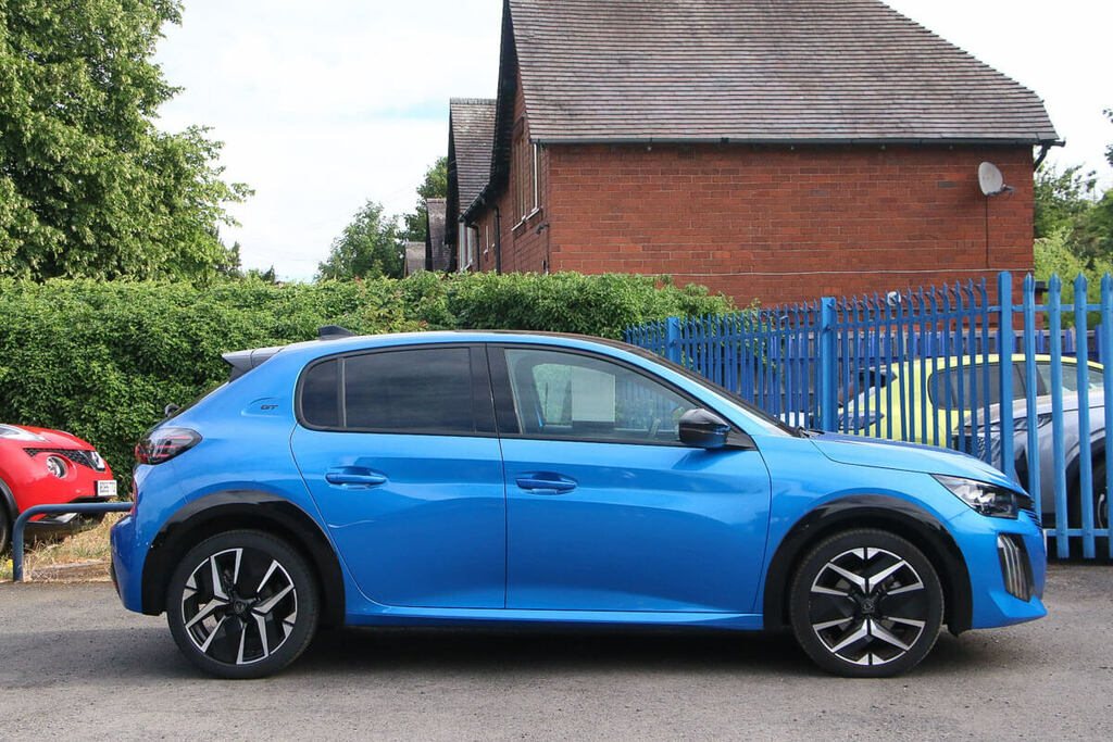 Peugeot 208 1.2 Puretech 100 Gt KM25OHD Blue #4
