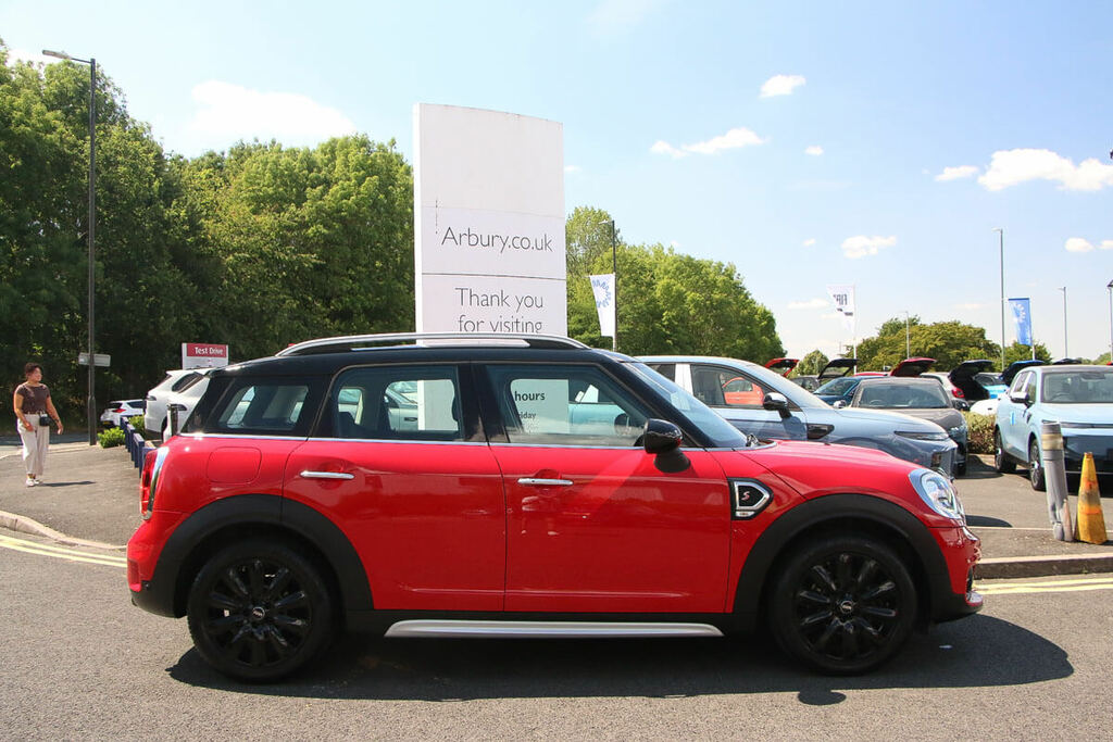 Mini Countryman Mini Cooper S Countryman Red #2