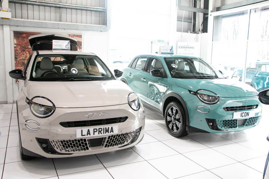 Fiat 500 Manual White #37